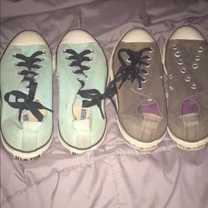 2 Pairs of Converse